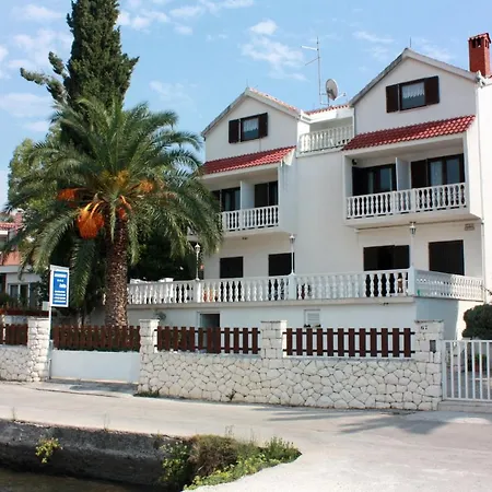Twin Seget Vranjica 5160a Gasthuis Trogir